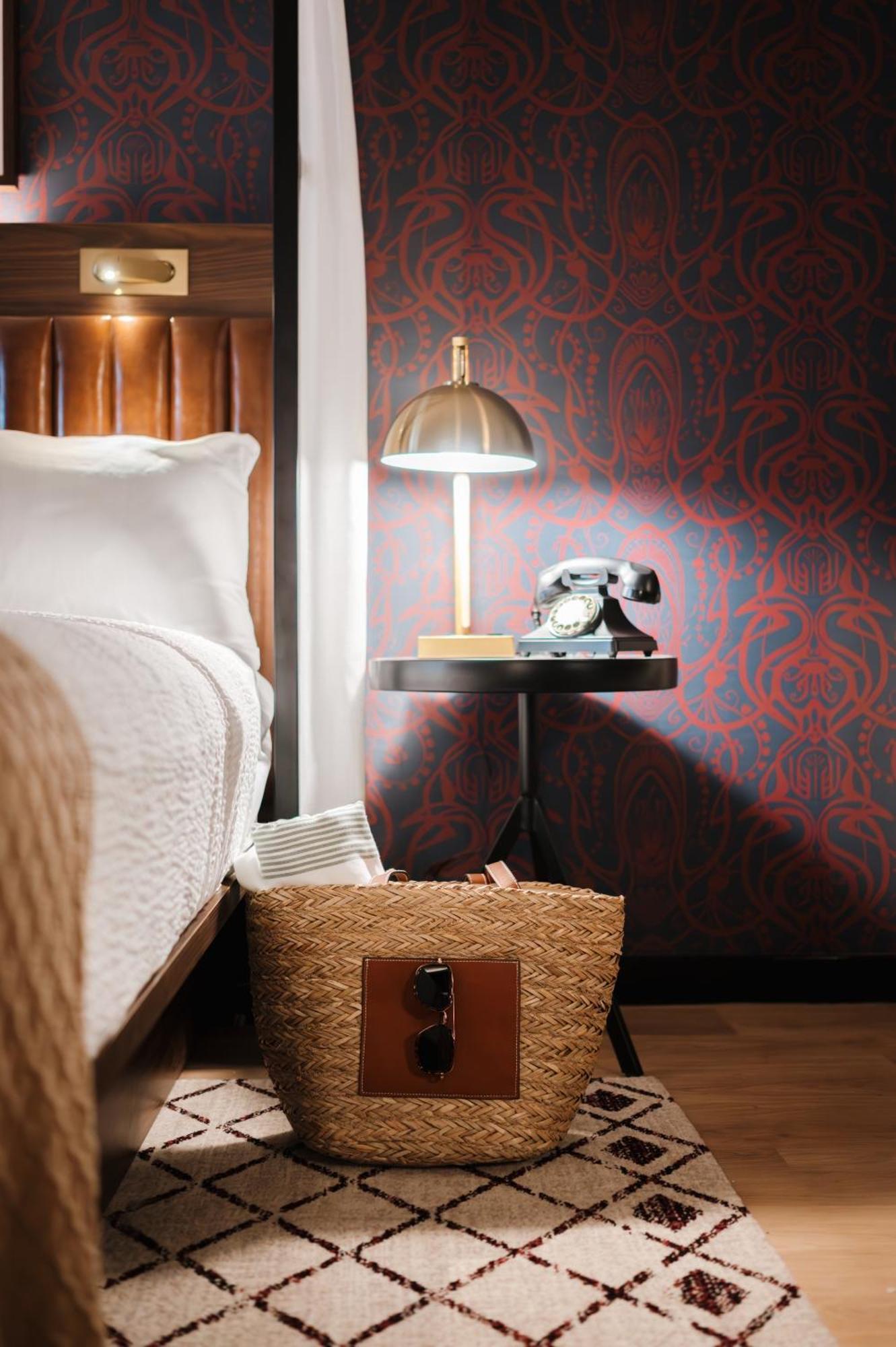 Uncommoner Hotel By Reverie Boutique Collection Уэст-Ярмут Экстерьер фото
