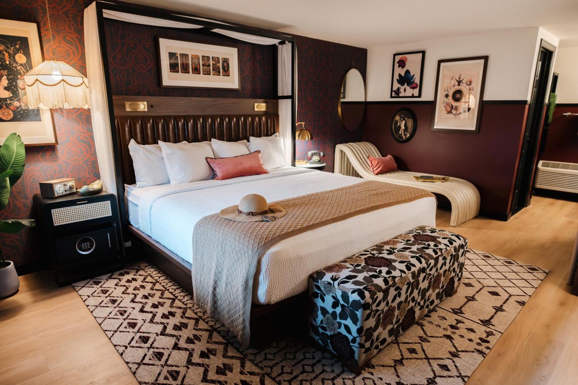 Uncommoner Hotel By Reverie Boutique Collection Уэст-Ярмут Экстерьер фото