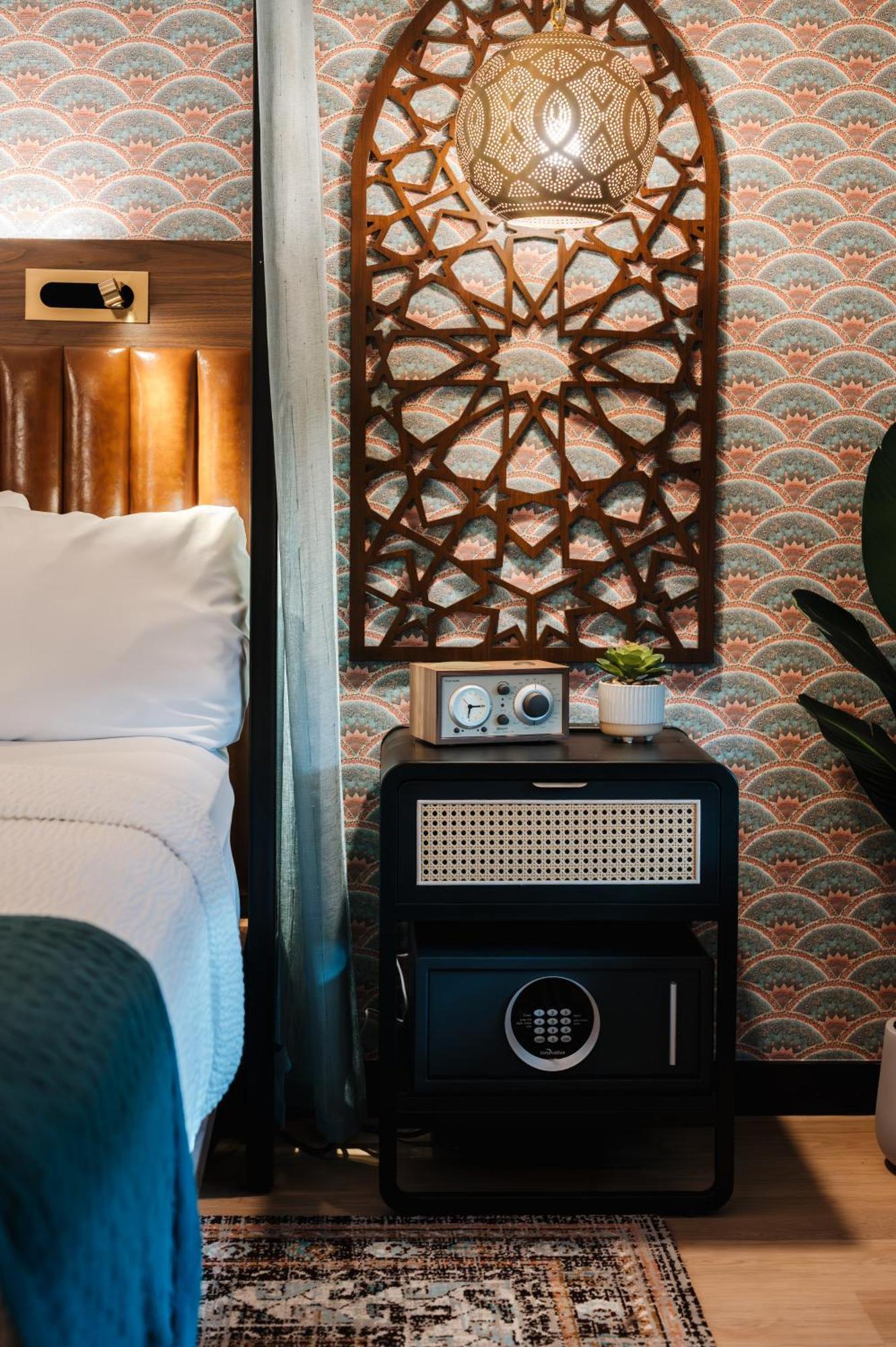 Uncommoner Hotel By Reverie Boutique Collection Уэст-Ярмут Экстерьер фото